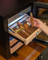 La Sommeliere  Puro humidoru, Dolabı, 250 adet