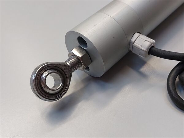 Barka Aktuatör, İtme/Çekme. 1000 Kg. 24V - 150mm